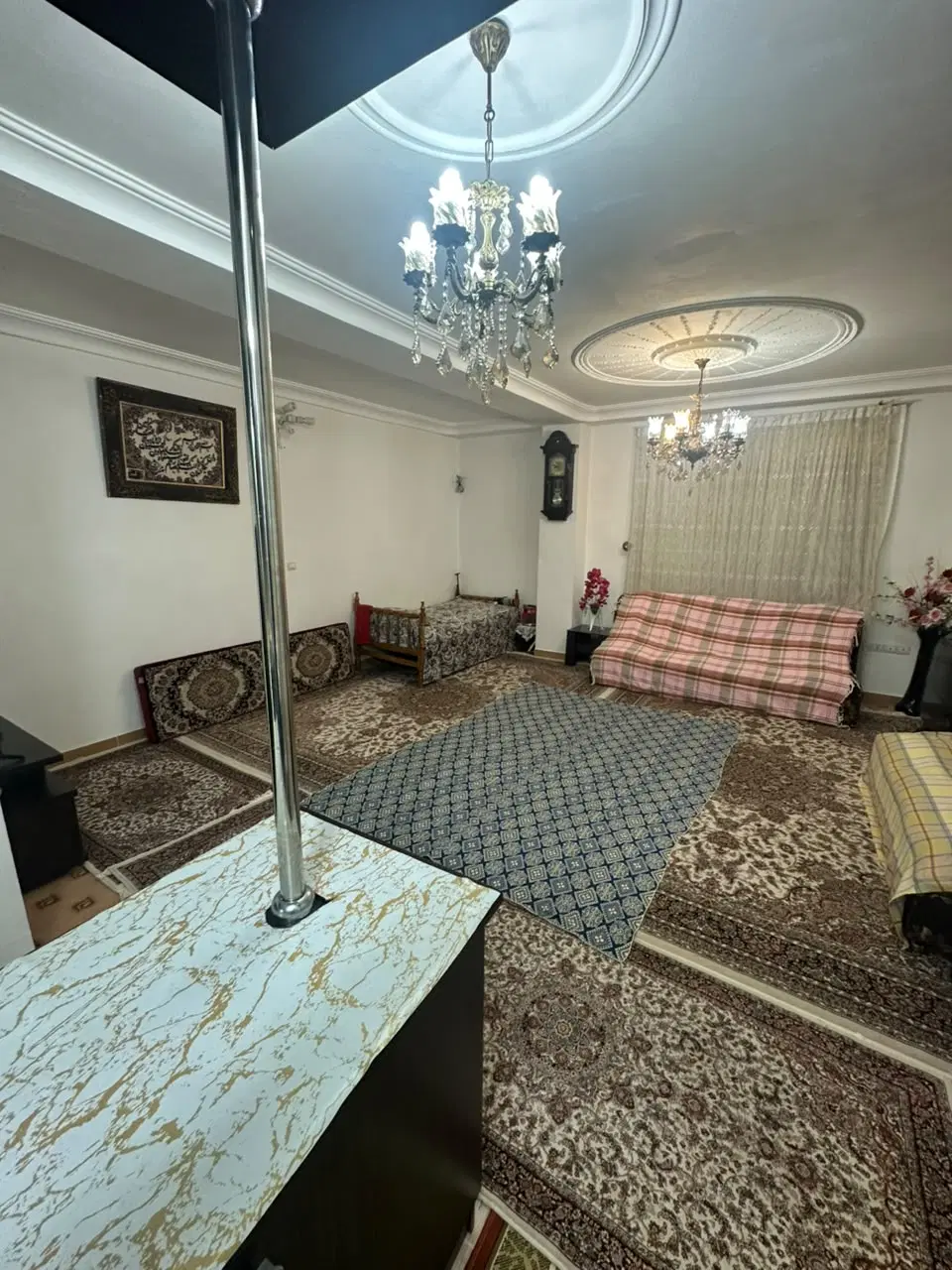 تک واحد ۸۰متری راه جدا