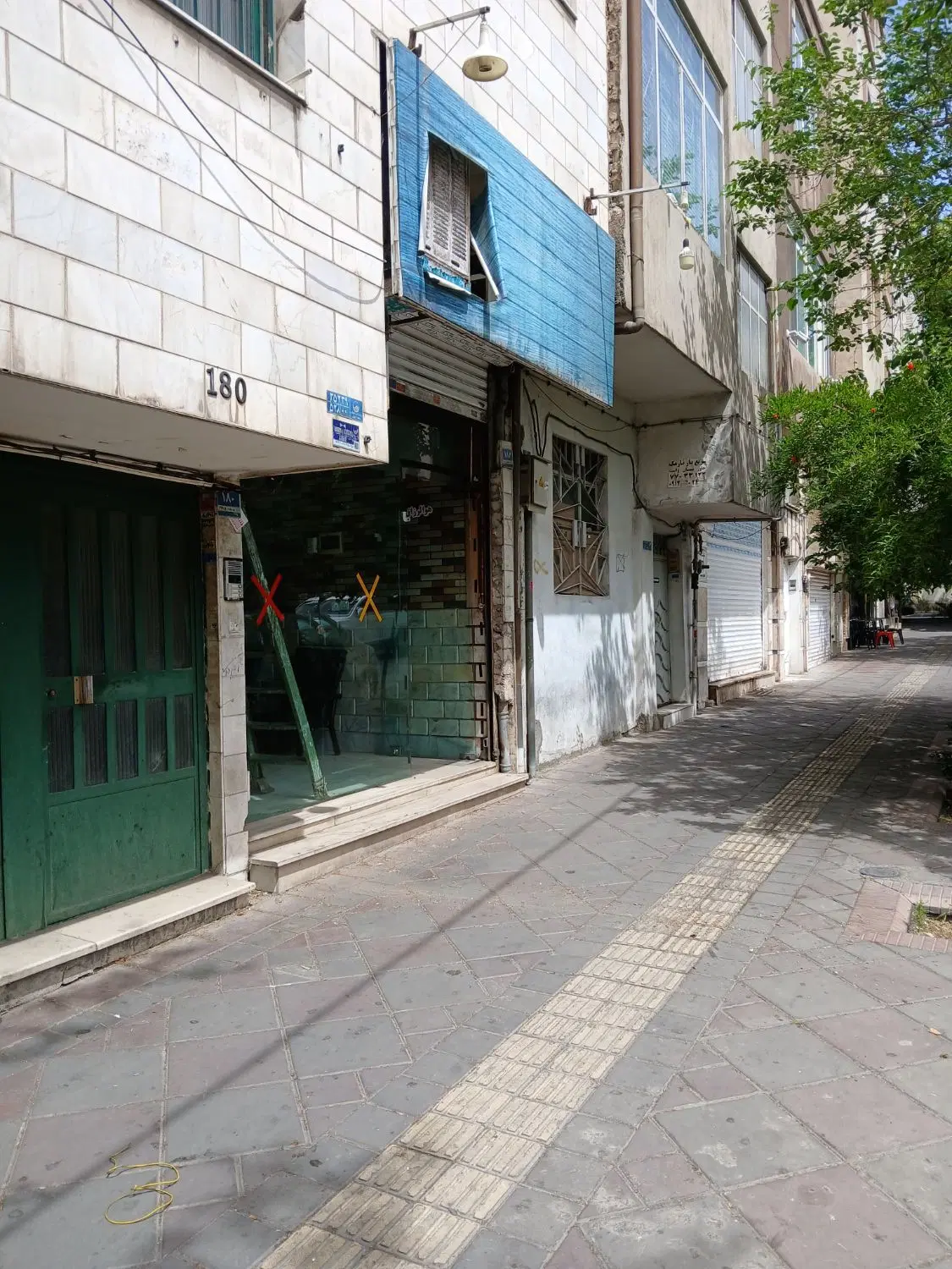 ۲۶ متر کف ۱۱ بالکن میدان هلال احمر