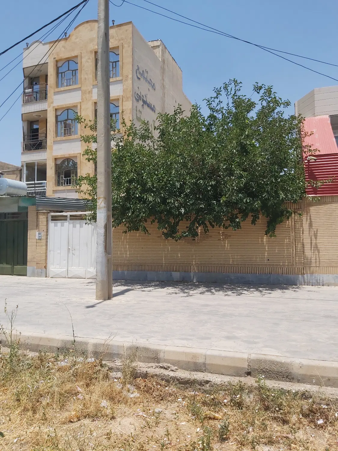 فروش خانه ویلایی بر بلوار امامت، با موقعیت ویژه