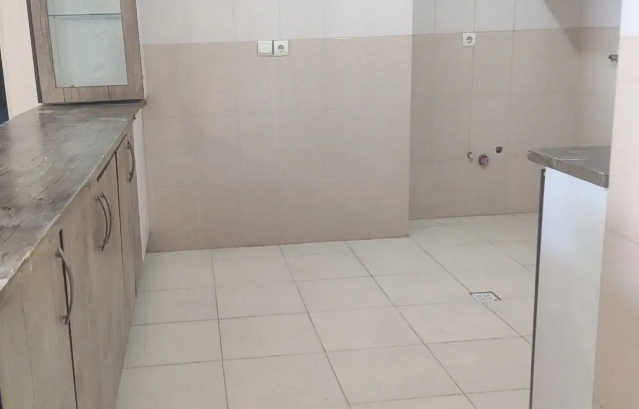 فقاهت پارکینگ دار فول امکانات