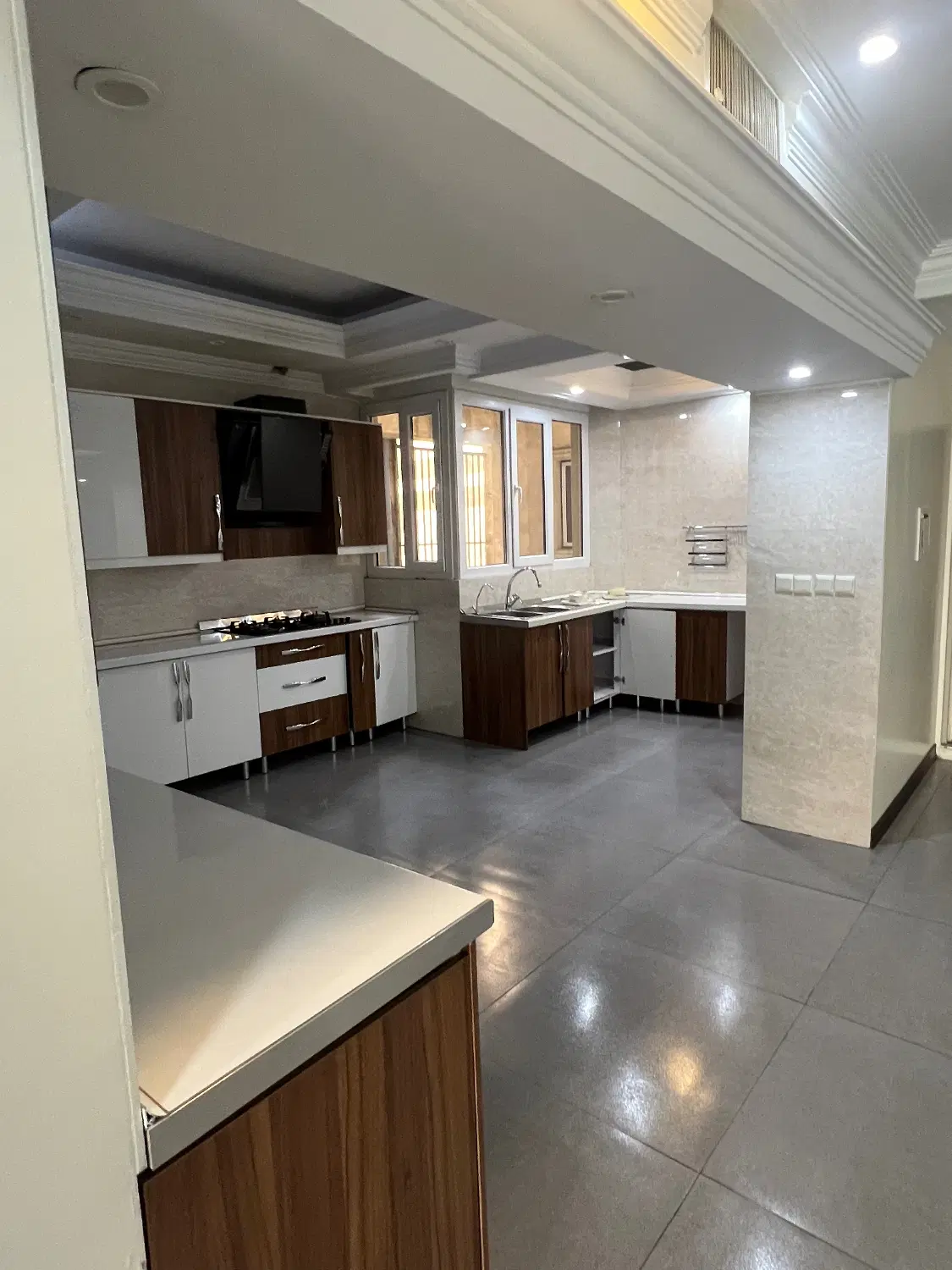 اجاره واحد مسکونی دیباجی جنوبی