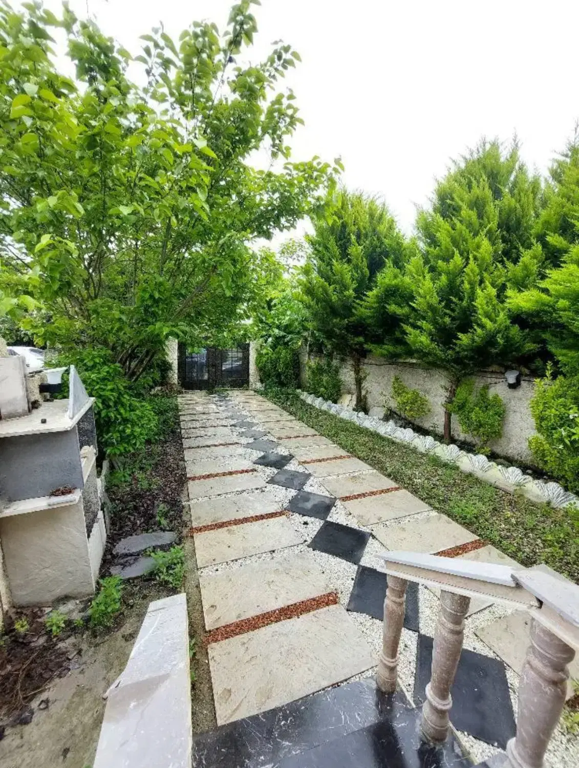 خانه باغ۲۵۰متری مناسب خانواده سند اماده انتقال