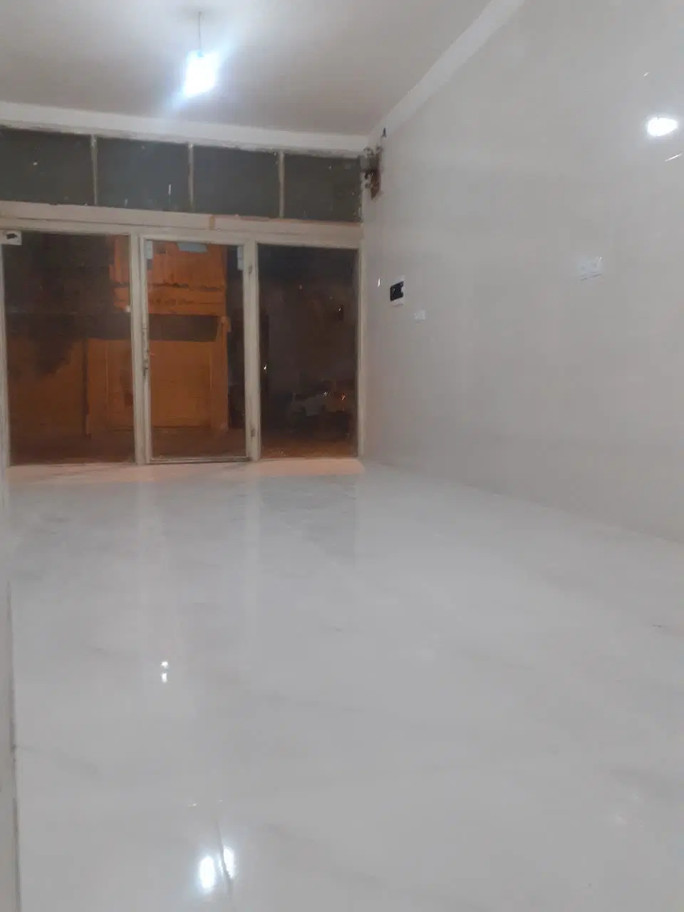مغازه 43متری با15متر زیرزمین معاوضه با خودرو  وملک