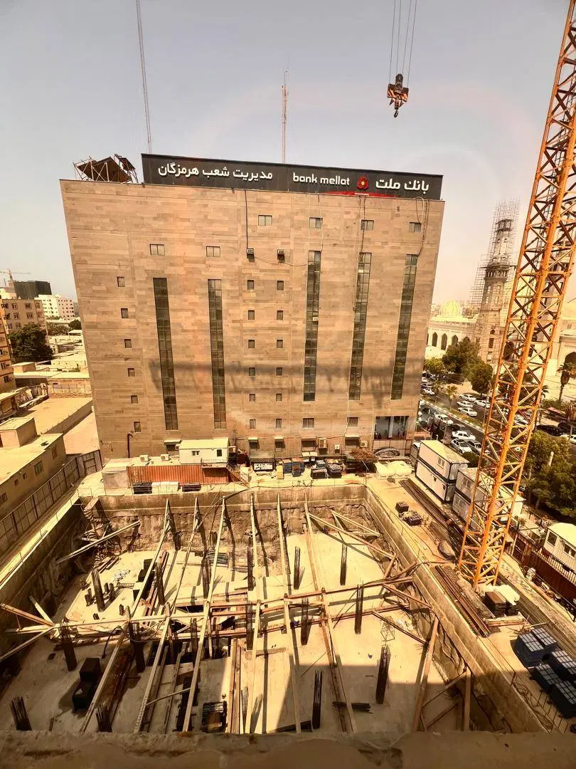 فروش زمین 545متری مرکز شهر مشرف به خیابان
