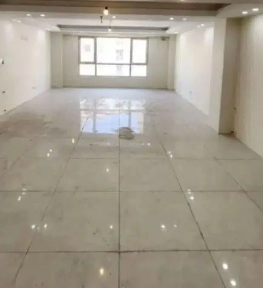 120 متری نوساز دو خواب با پارکینگ.