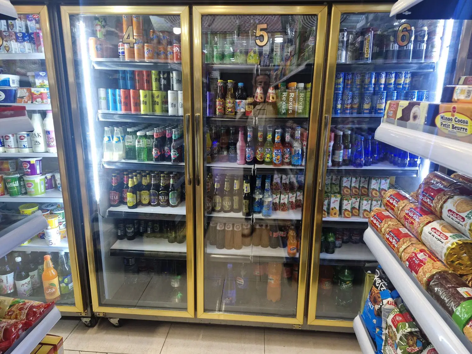 واگذاری هایپر مارکت