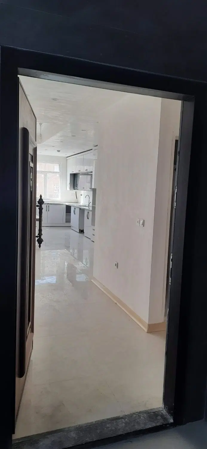 آپارتمان سه خواب در بزرگمهر ۸