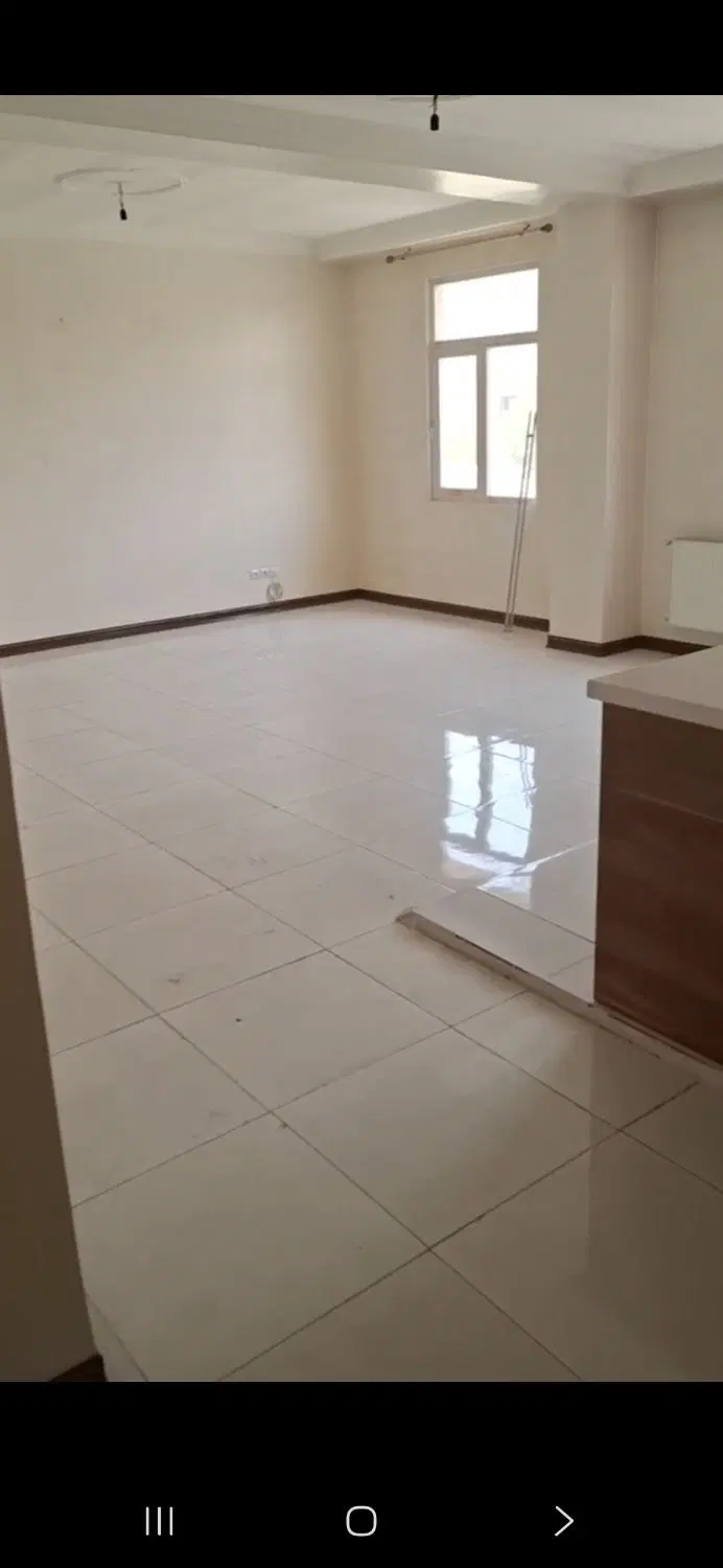 آپارتمان ۹۴ متری پارکینگ دار در امین آباد