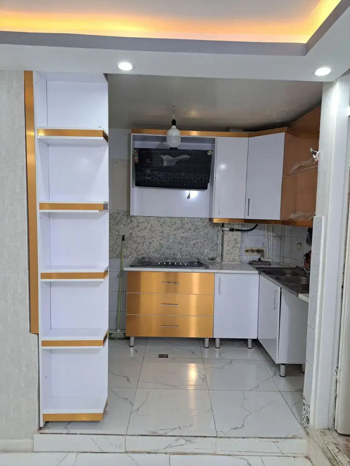 آپارتمان ۵۰متری ۲۰متری مارلیک طبقه دوم روبه نما