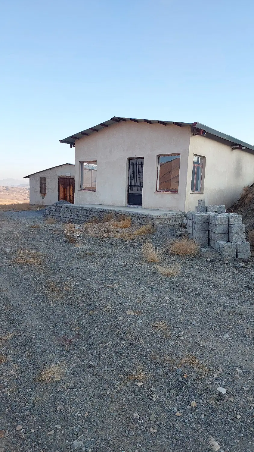 مرغداری گوشتی نیمه کاره