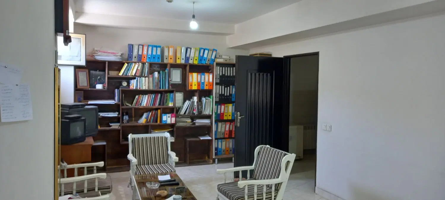 یک واحد خدماتی ۸۰ متری