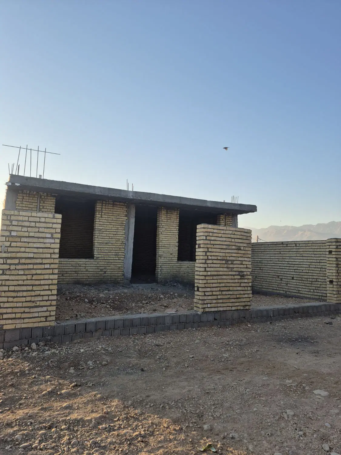 خانه نیمه کاره سرابتاوه