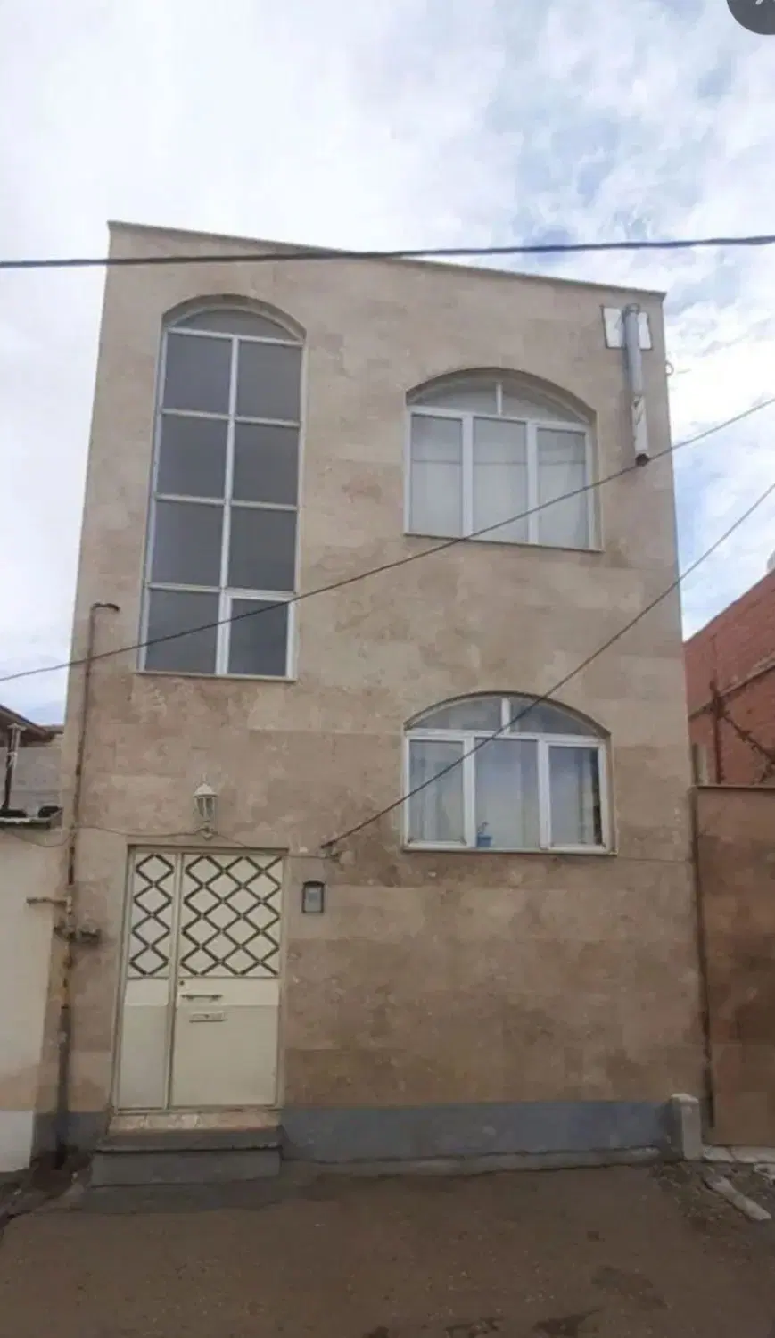 خانه ویلایی ۲طبقه ۱۶۰متر  غریبان