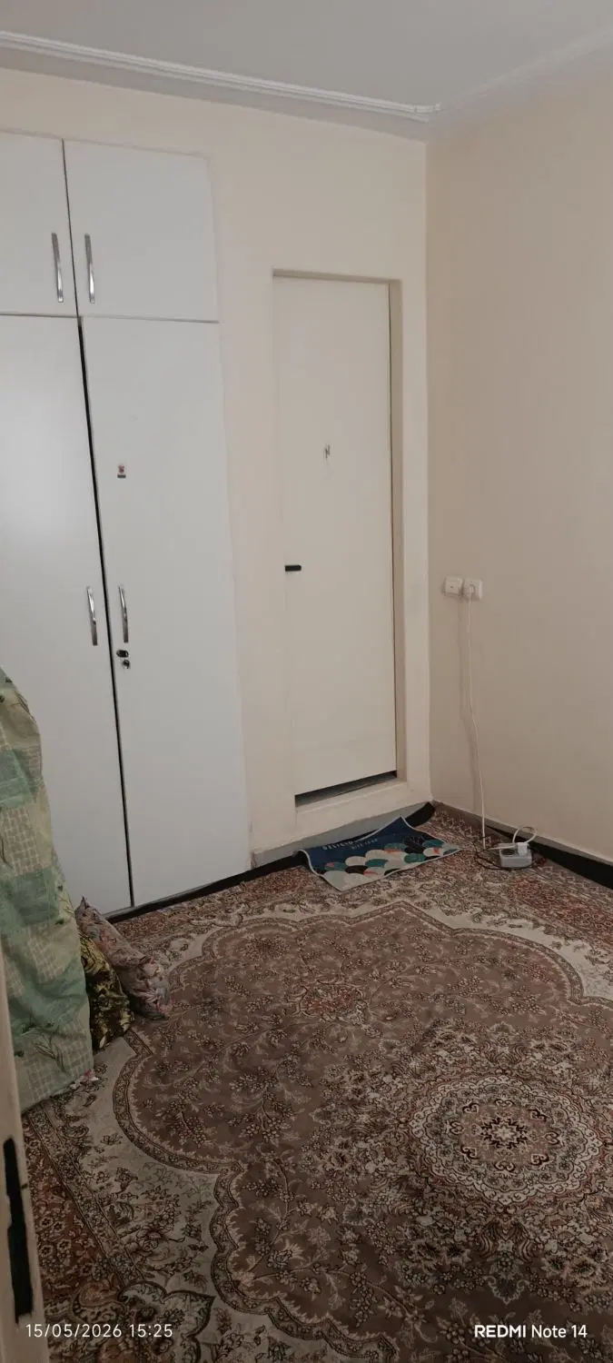 واحد۴۴ متری غرق نور