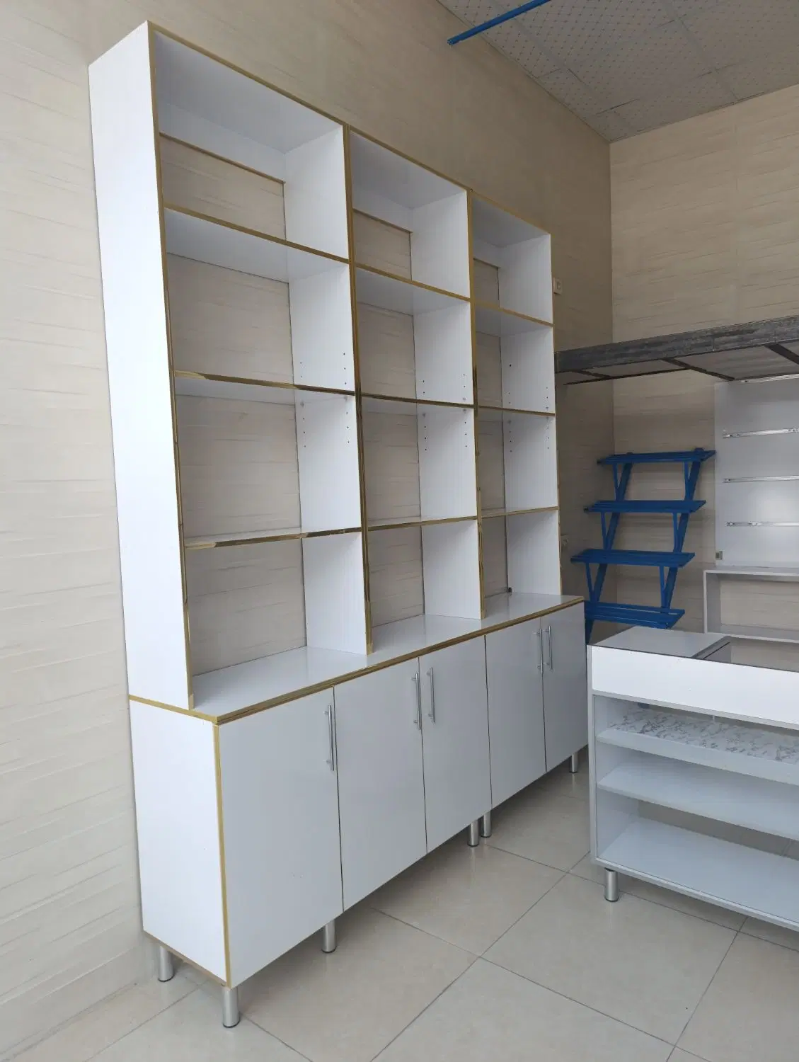 اجاره مغازه با دکوراسیون