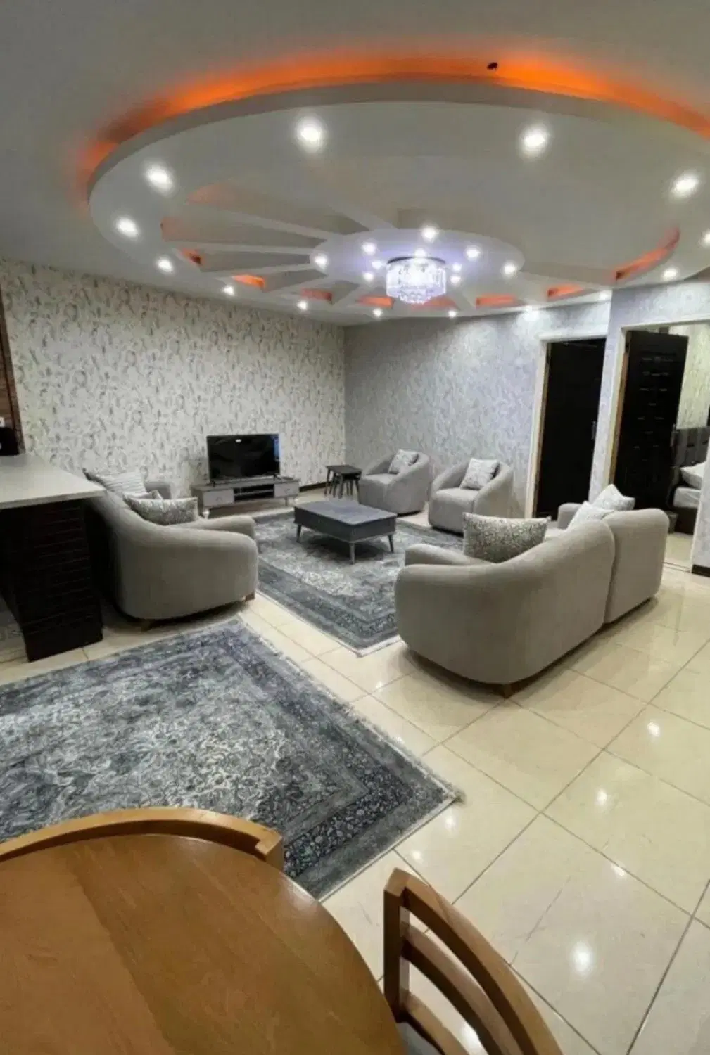 ویلایی فول امکانات دربست . پارکینگدار