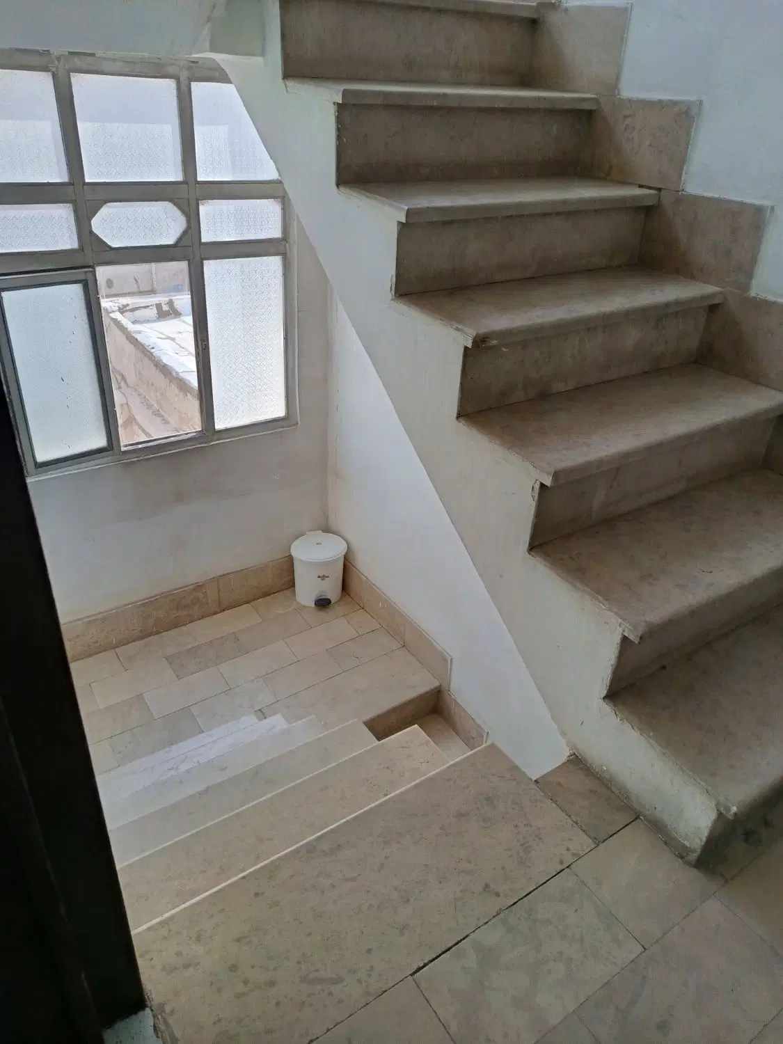 واحد 40متری باقرشهر