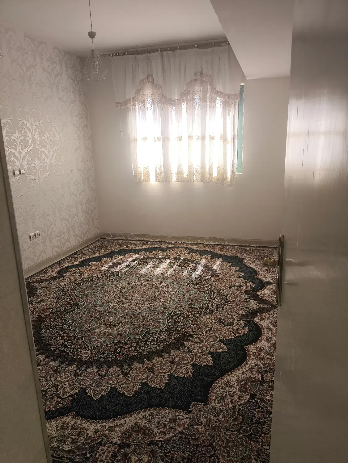 اپارتمان صدرا فاز یک