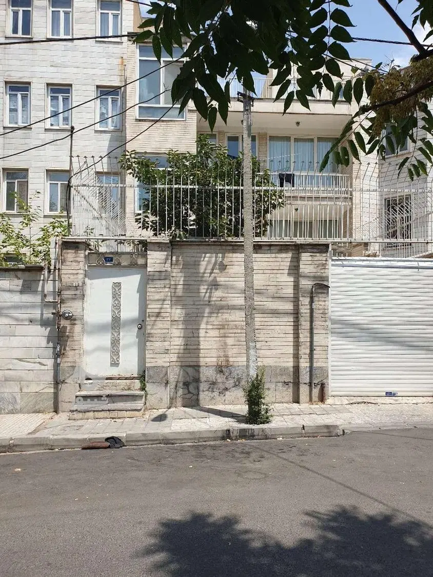 ۲۷۰متر زمین_مناسب سکونت و دفتر کار_ویو مشجر ابدی