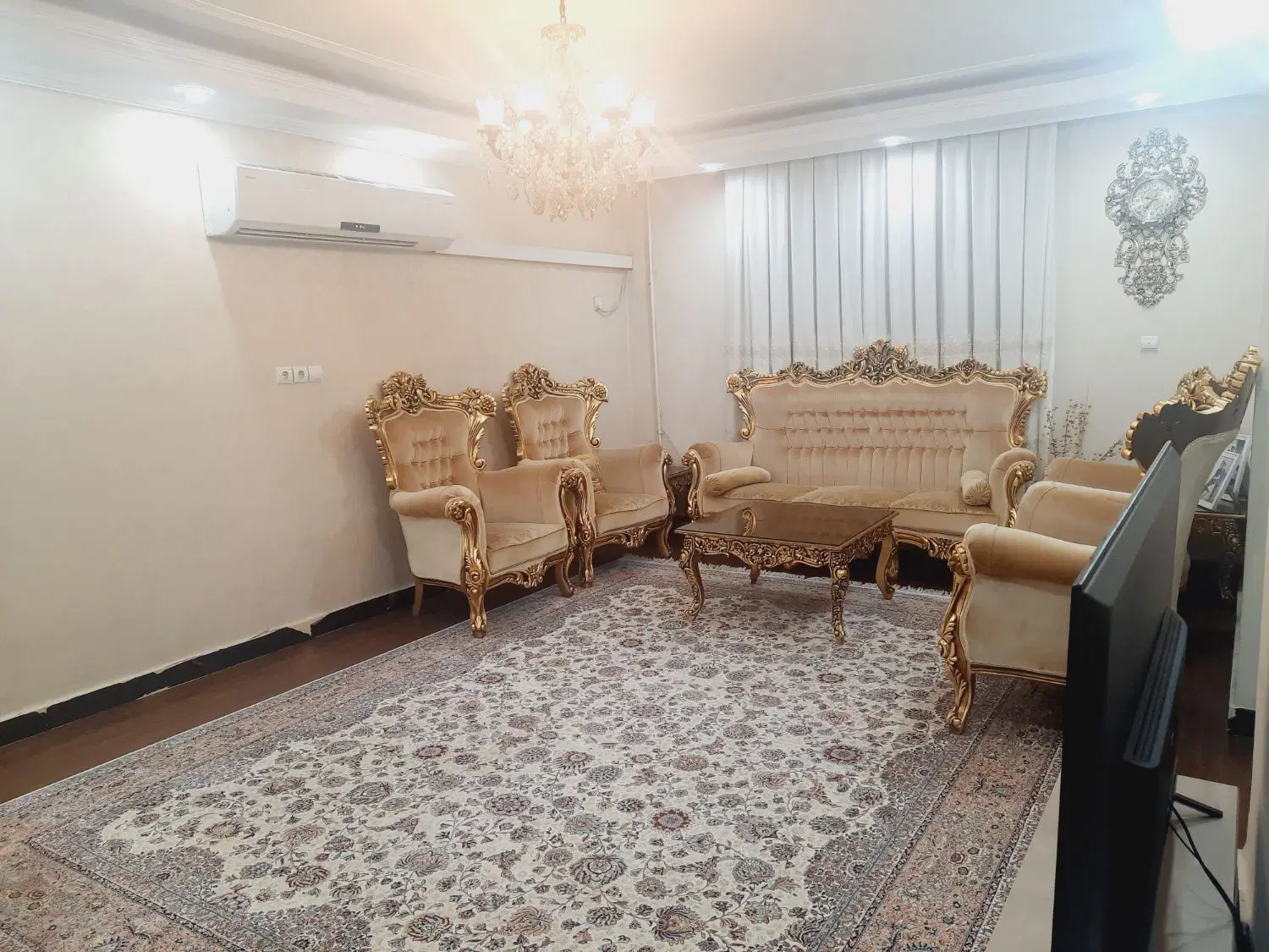 رهن کامل و یا فروش یک واحد آپارتمان