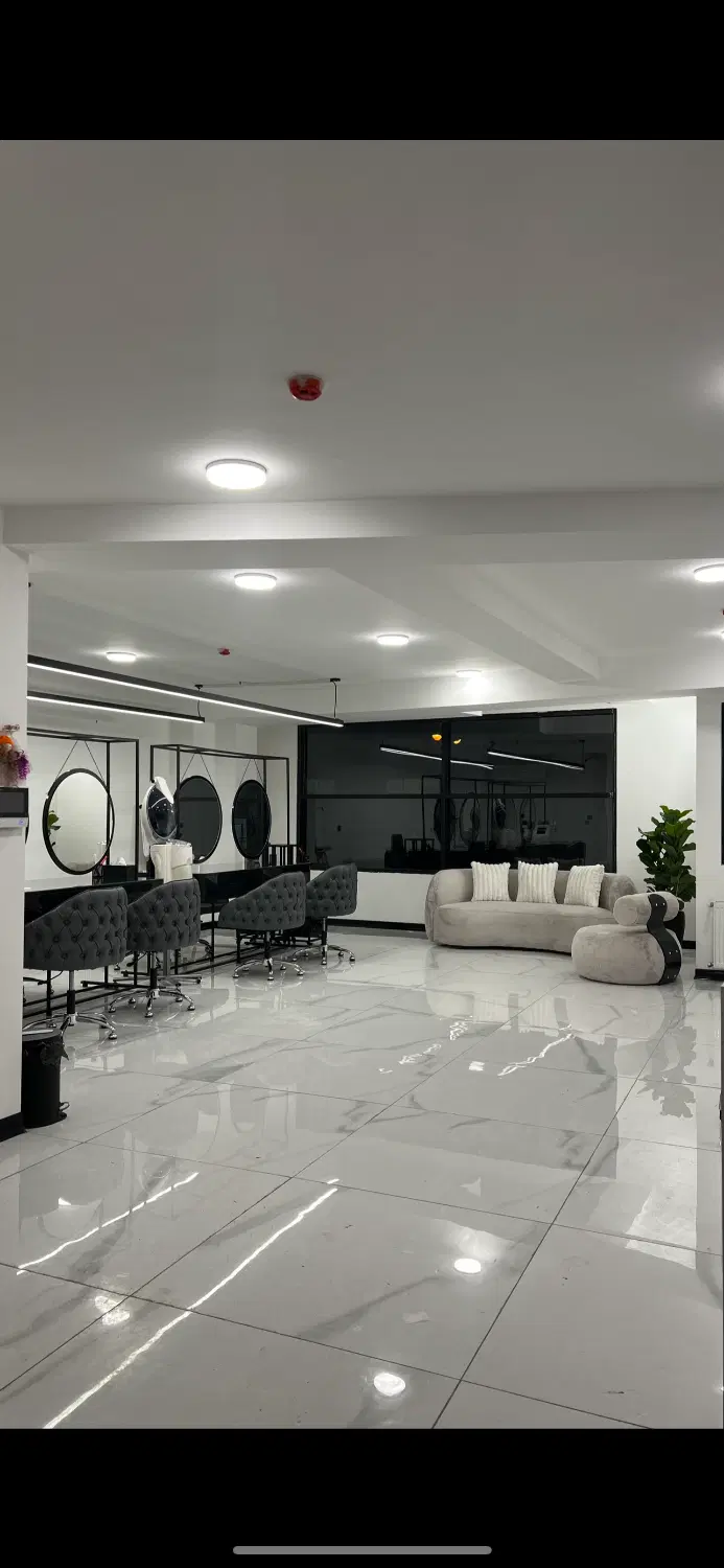 اجاره میز ناخن