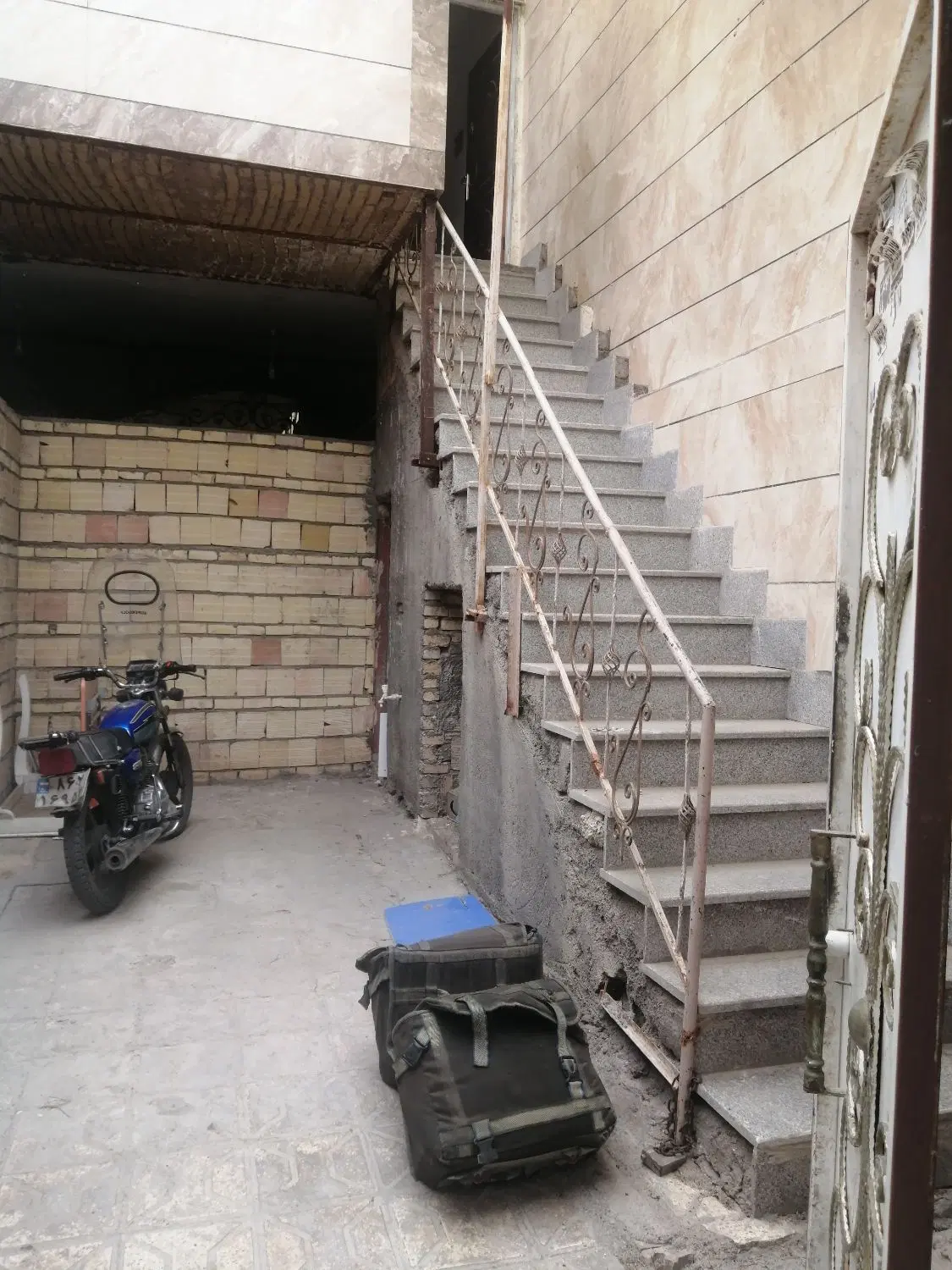 منزل ویلایی دو طبقه شهرک مهرگان