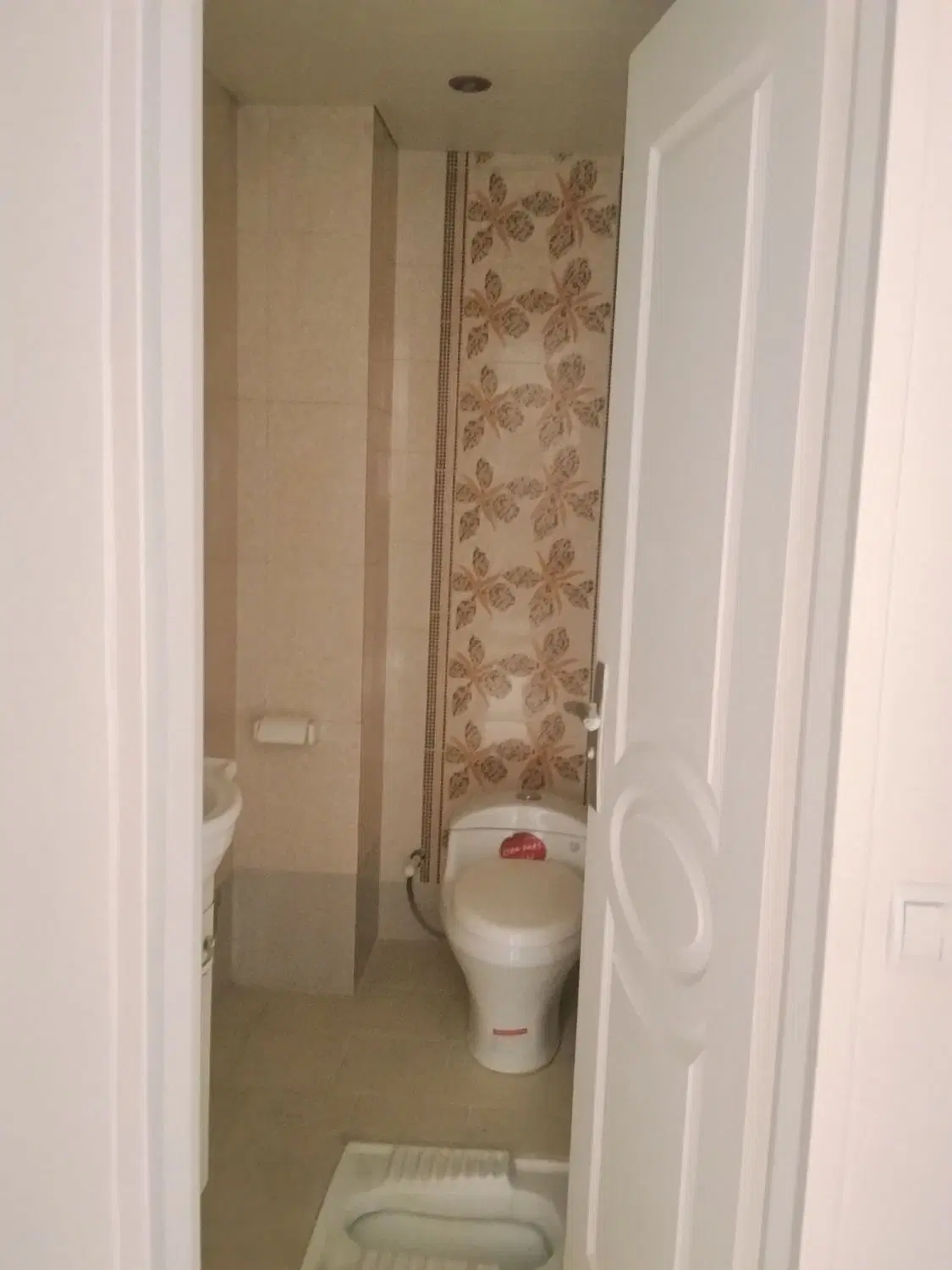 آپارتمان ۱۳۰متر اجاره ای فاز یک