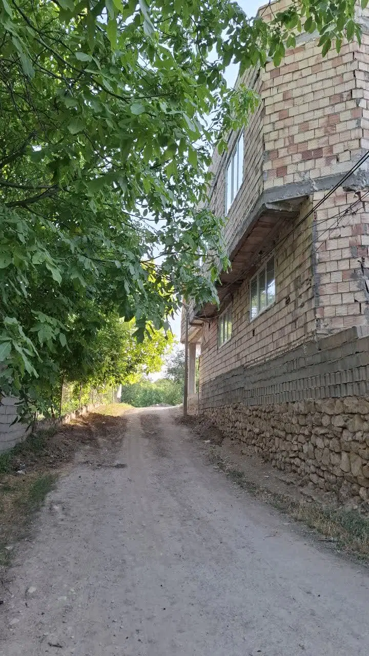 باغ ویلای گردو در روستای مطرانلو