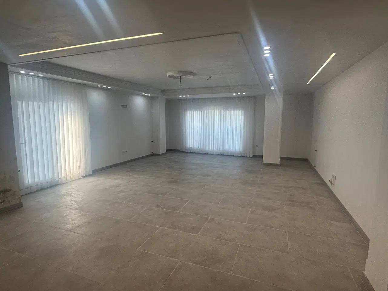 اپارتمان ۱۴۵متری -نشتارود-نوساز ویو دریا و جنگل