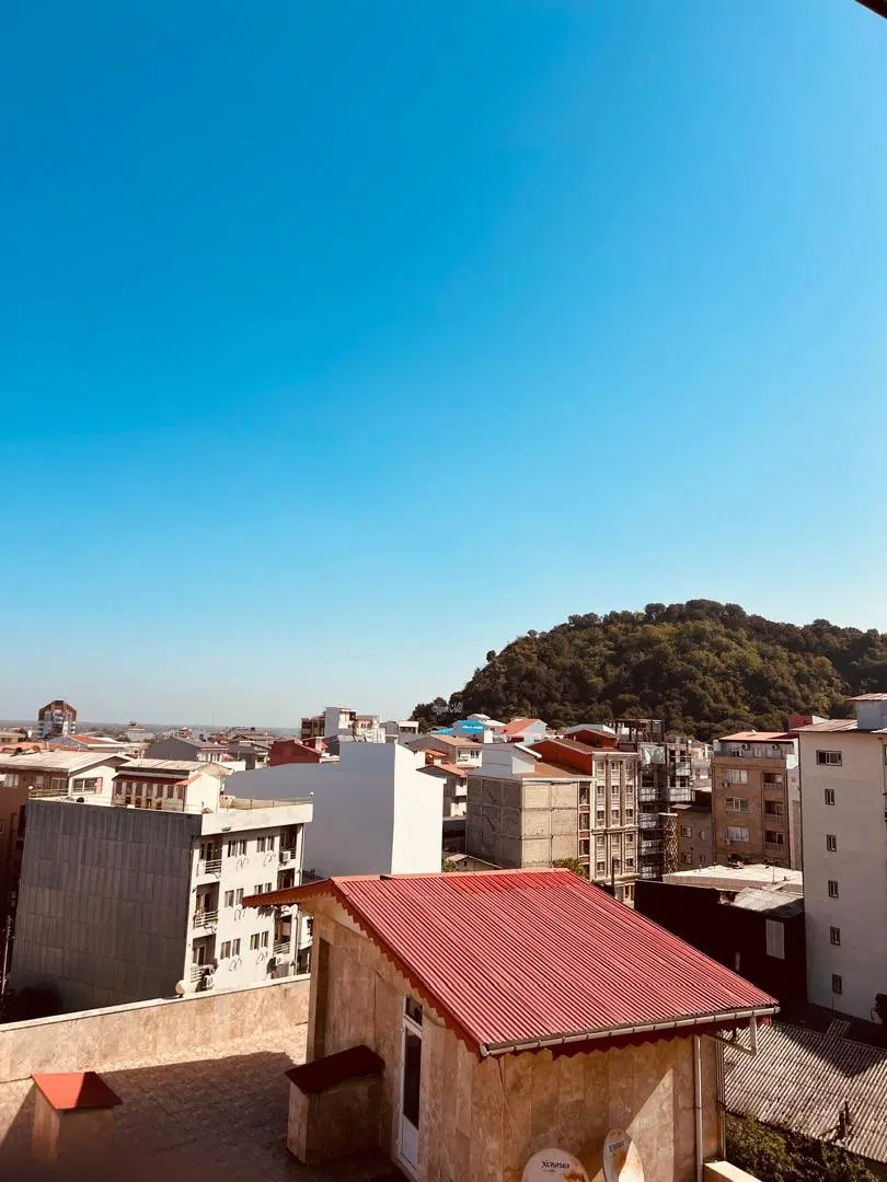 واحد ۸۲متری نوساز  گلستان نزدیک استخر