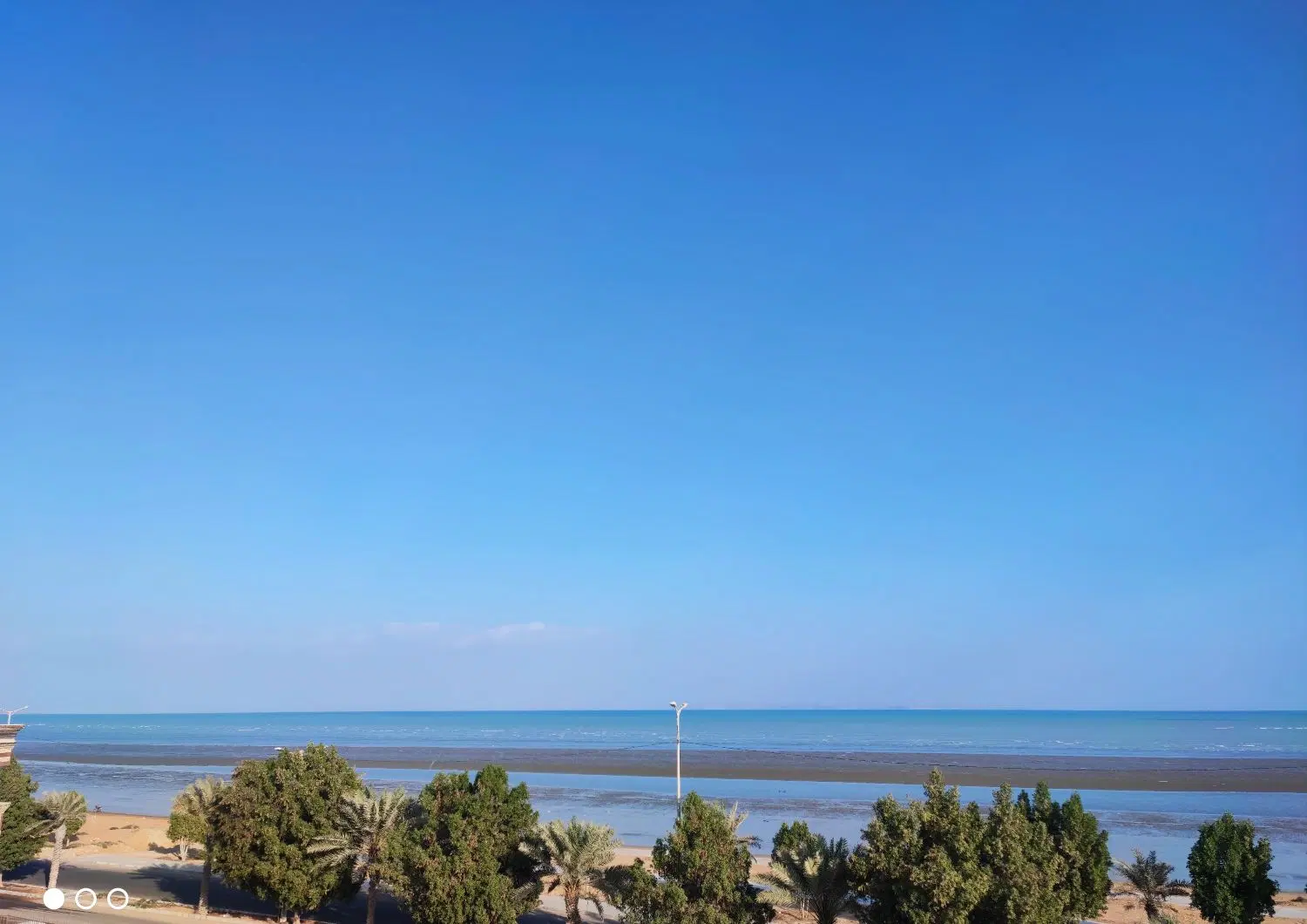 سه واحد آپارتمان نزدیک دریا شهر کنارک