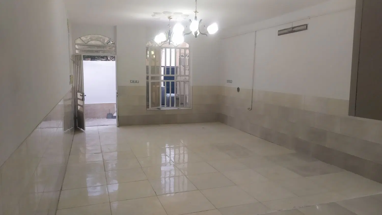 منزل ویلایی بلوار اتحاد (کوشکک)