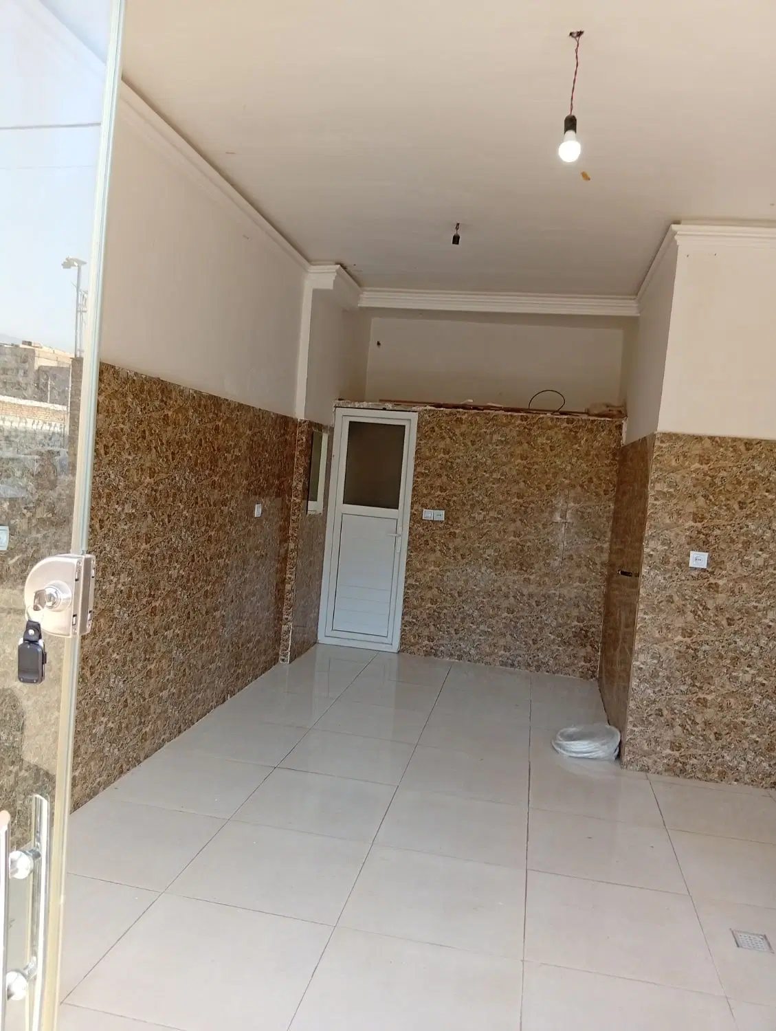 مغازه 30متری محله بهاران کوچه ابن سینا
