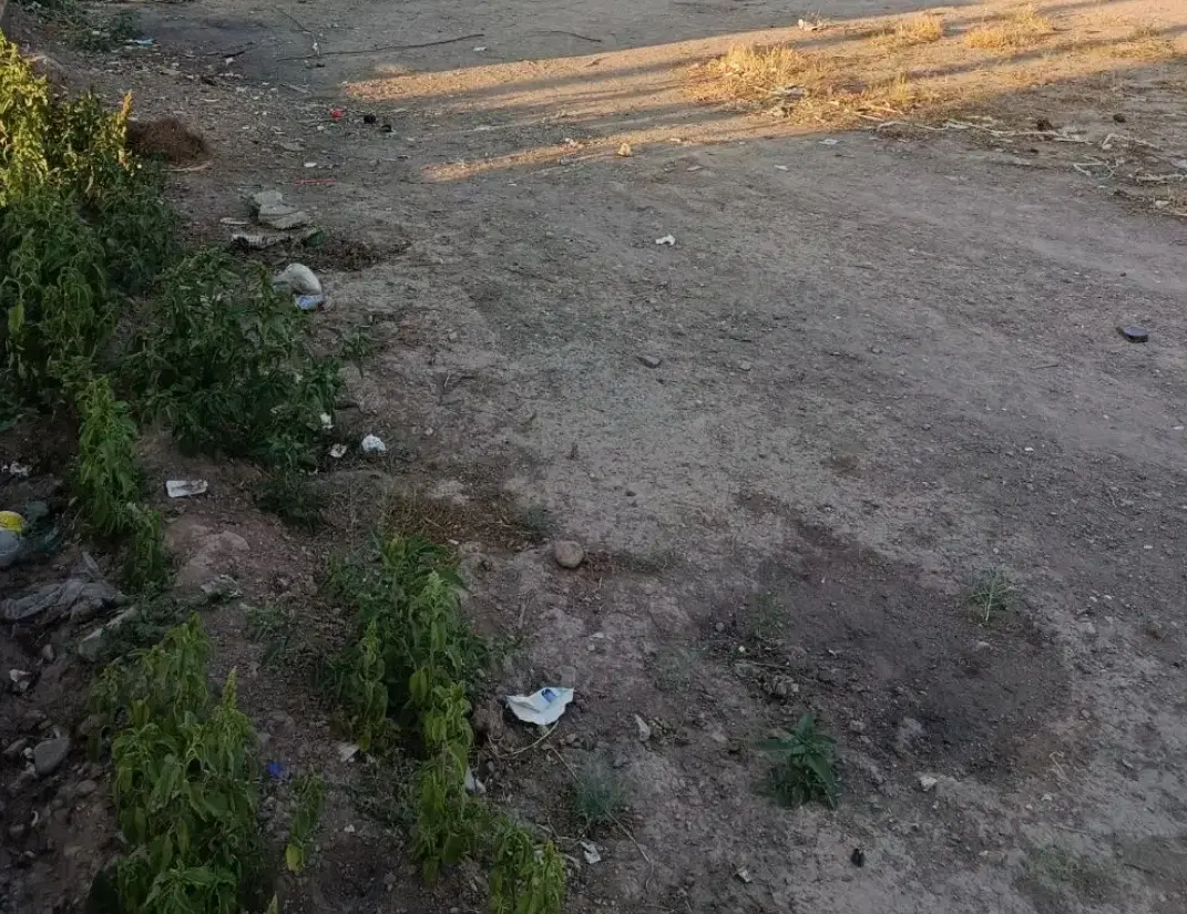 زمین 200متری درقروه با دارای پروانه ساخت