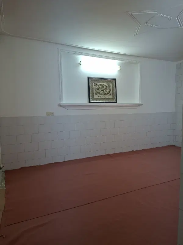 زیرزمین۹۰ متری رهن واجاره دم خیابان آبادی
