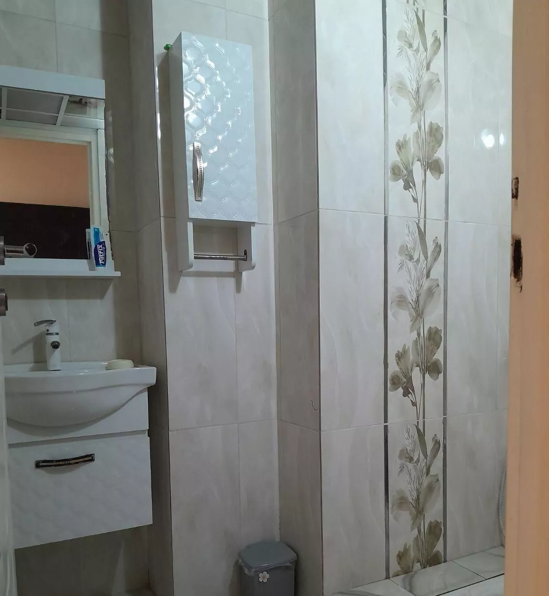 اجاره روزانه هفتگی سوئیت آپارتمان نور . املاک