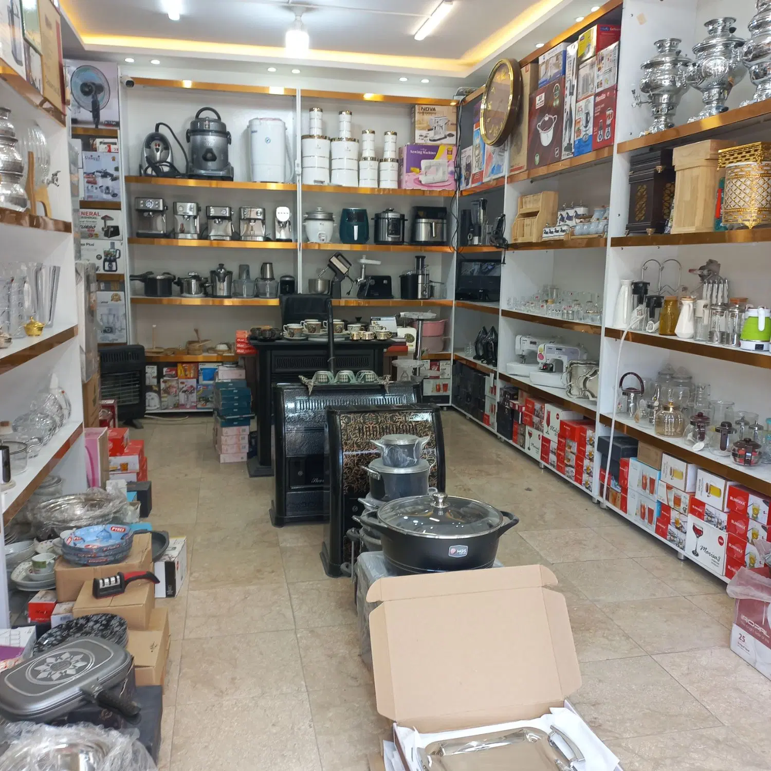 مغازه ۴۰ متری لوکس