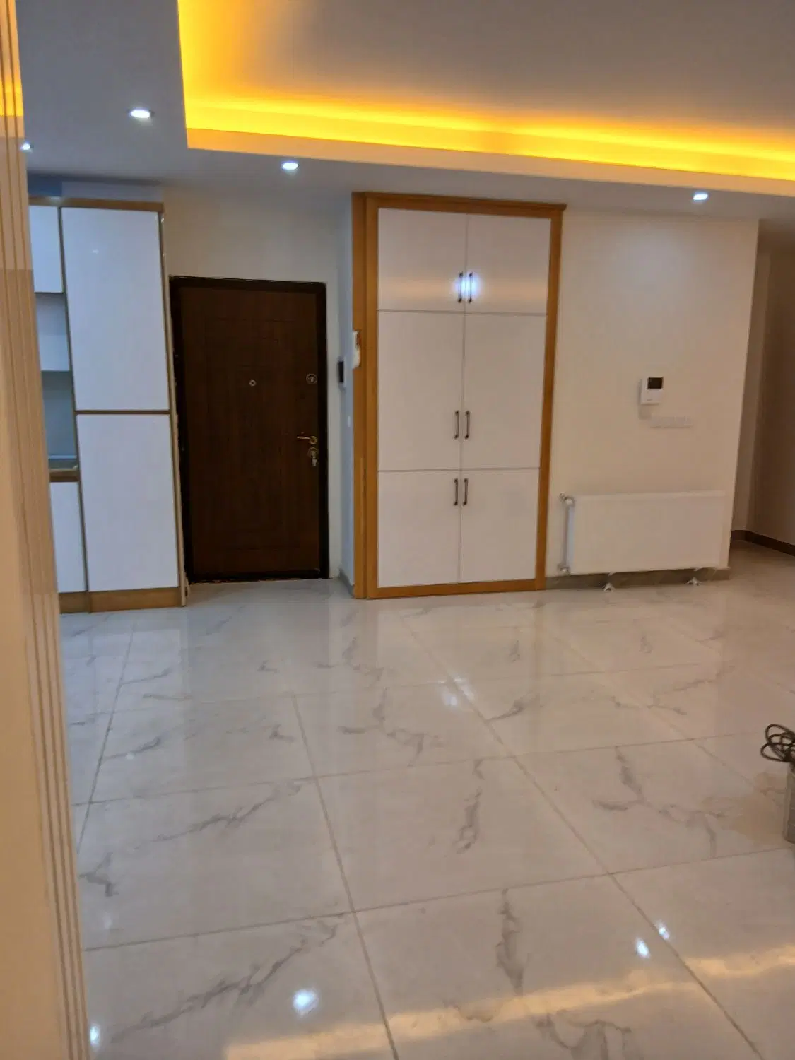 آپارتمان ۱۵۰ متری فول در مطهری