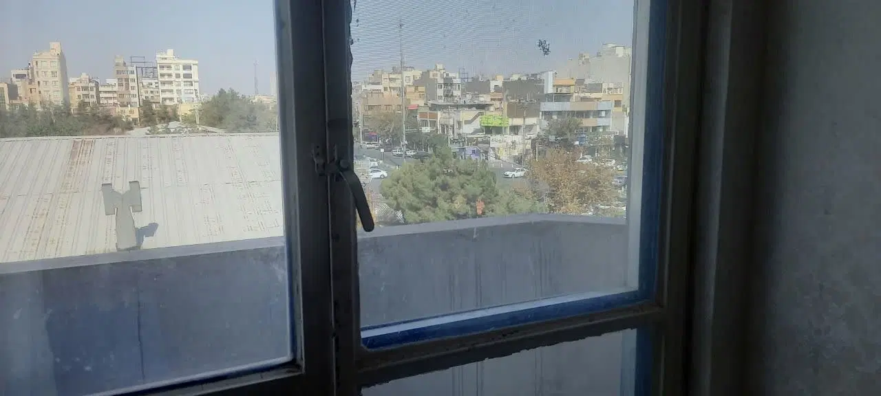 دانشجوواحد به قیمت 150متر