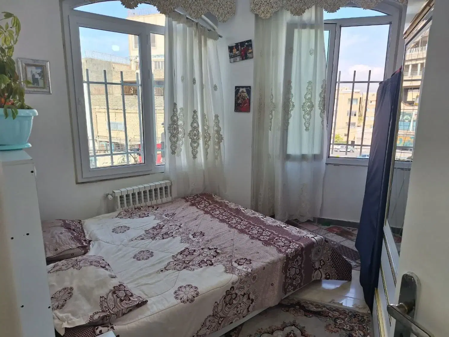 واحد ۸۰متری با سندوپارکینگ فروشی