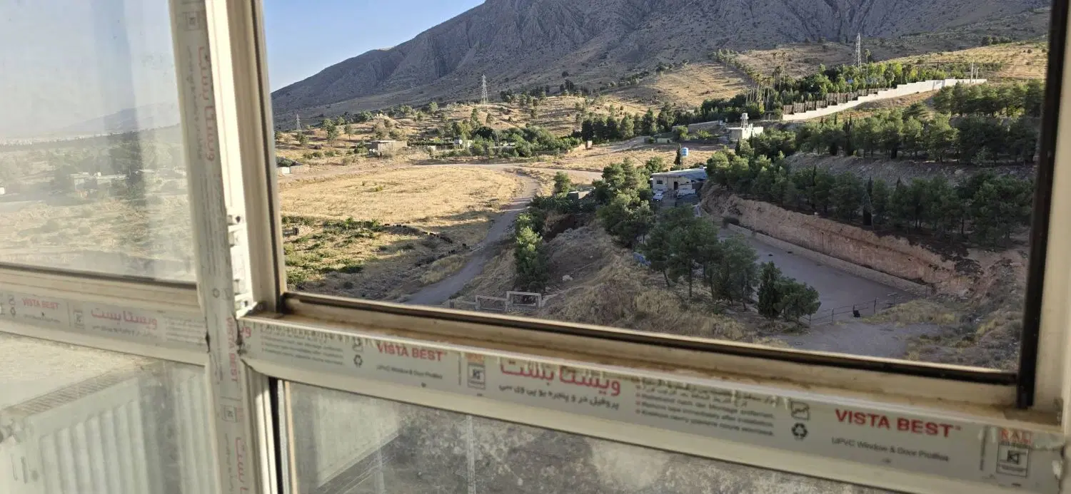 آپارتمان نوساز ۱۳۵ متری