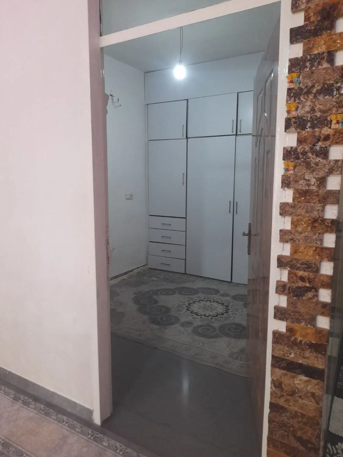 خانه ویلایی فروشی  در شهرک ولیعصردیزج