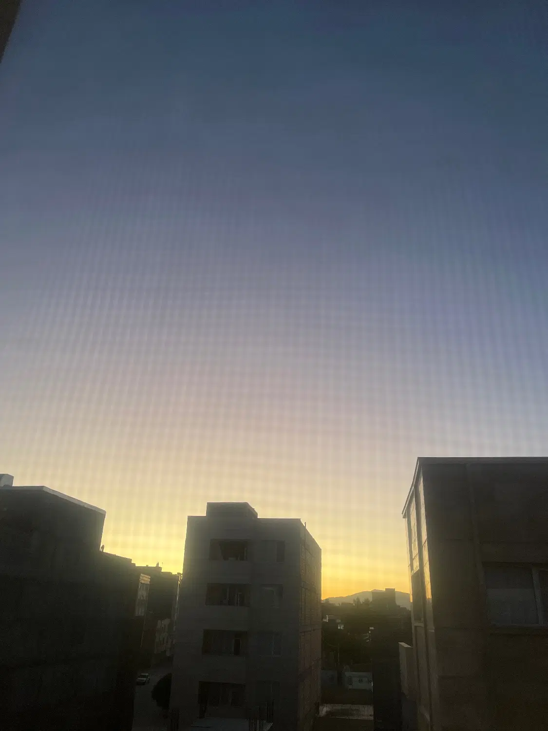 اپارتمان نبش کرمانی ۲۲