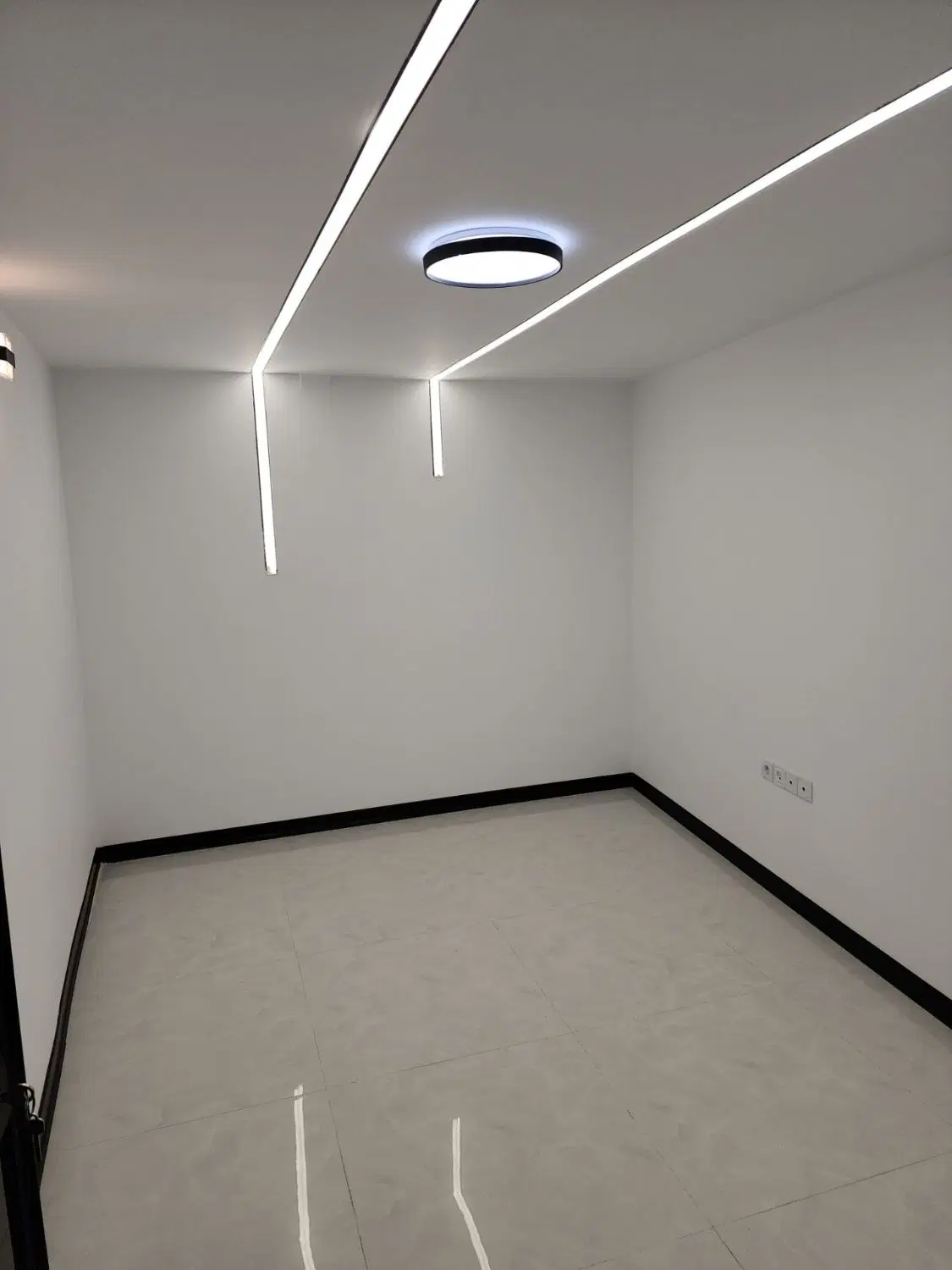 سوئیت ۳۳ متری شیک چهار راه قصر