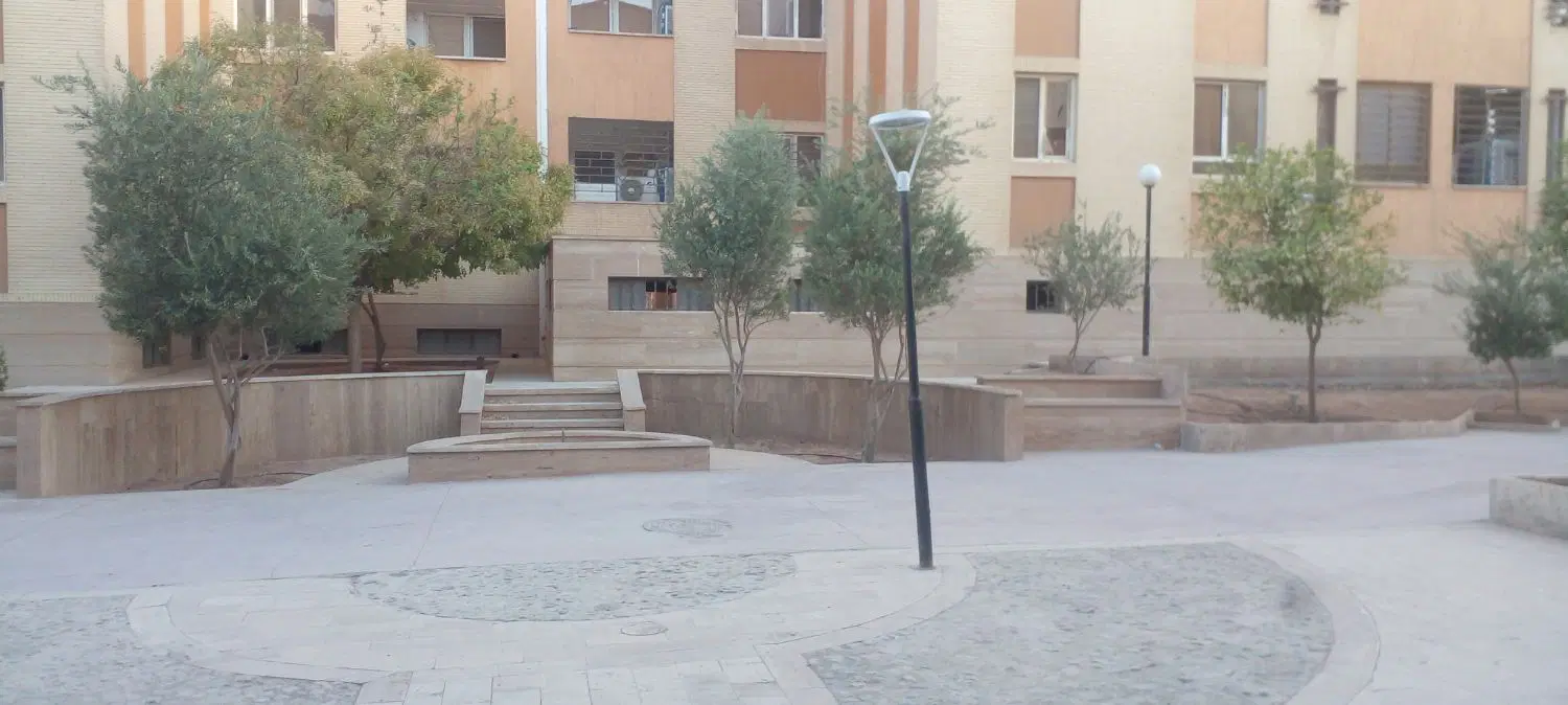 آپارتمان اندیشه آزادشهر