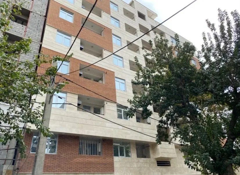 ۹۳متر دو خواب نوساز دارای آسانسور پارکینگ انباری
