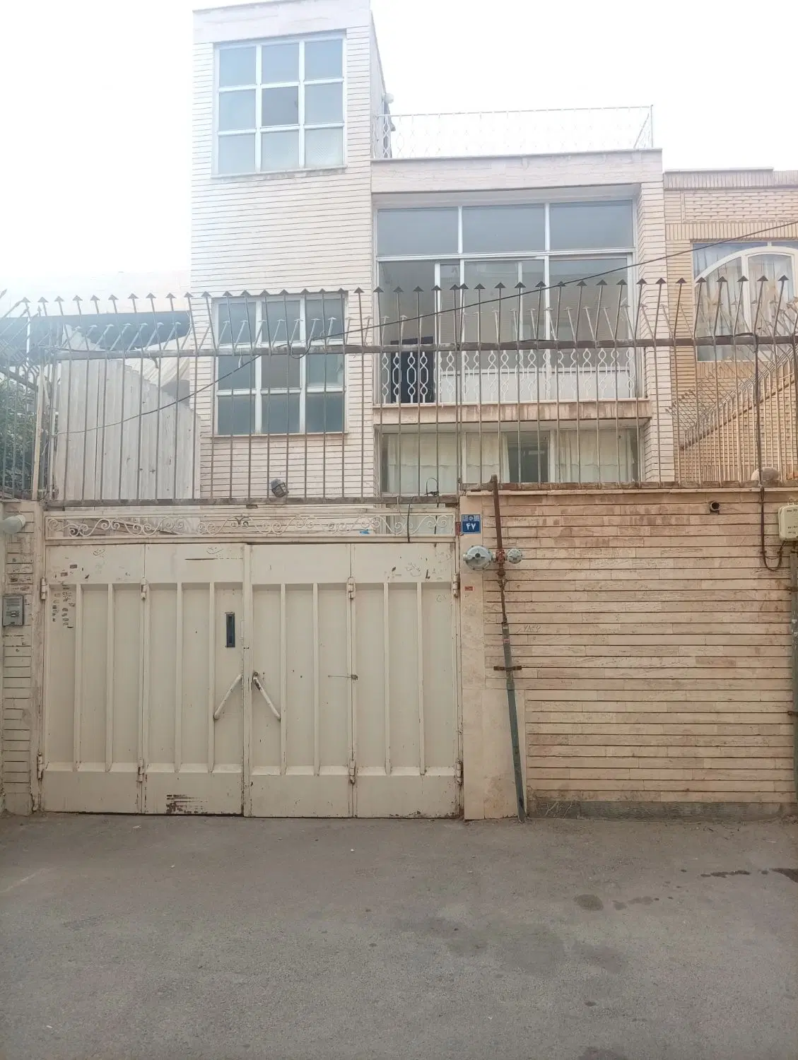 فروش منزل ویلایی ۳طبقه