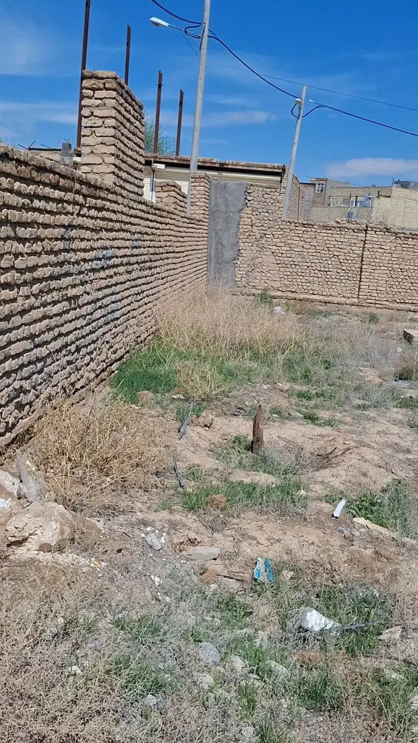 زمین ۶۴۰متر ملکی دوردیوار غیرفروشی