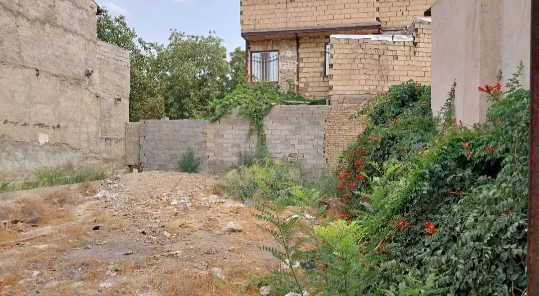 ۲۲۷ متر زمین داخل بافت سعیدآباد هشتگرد