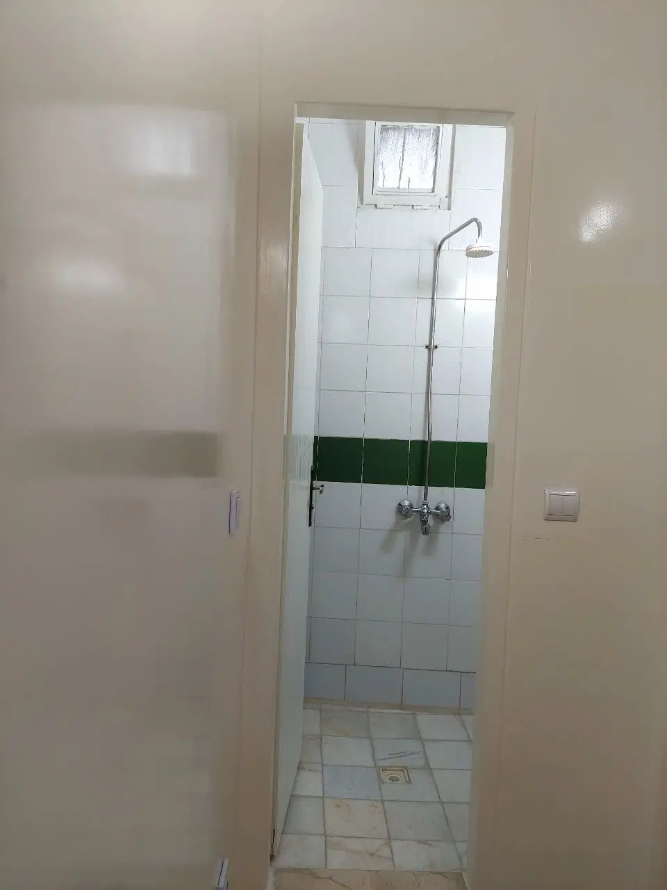فروش واحد آپارتمان در پیروزی